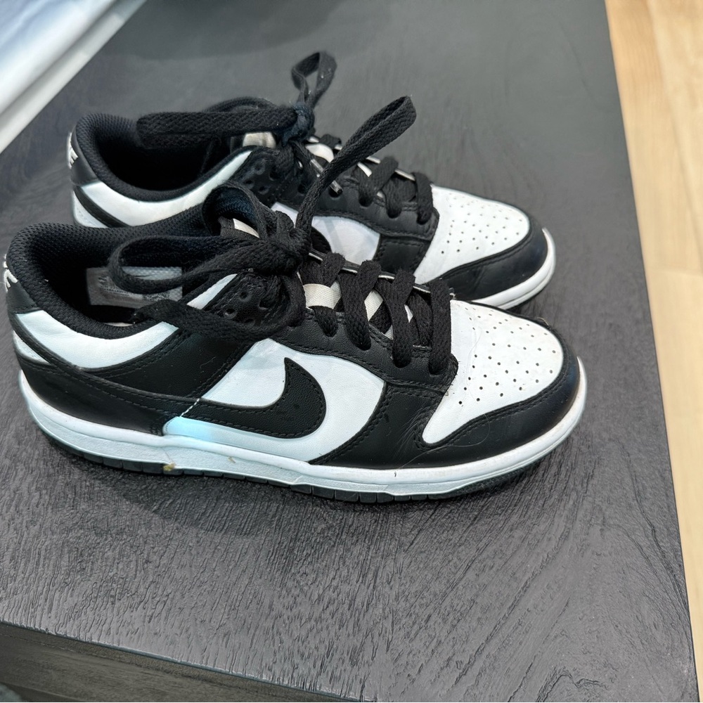Nike Panda Dunks